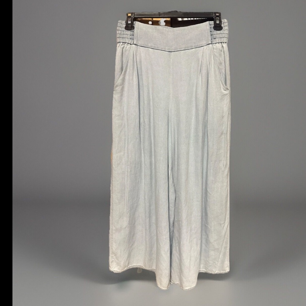 Aritzia Azure Skies Blue Grey Size Small Cropped Palazzo‎ Pants